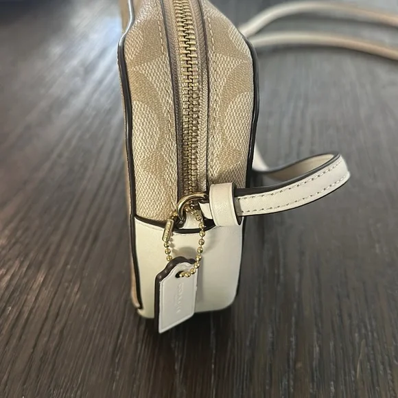 Coach Tan Signature Crossbody Bag - Picture 4 of 9